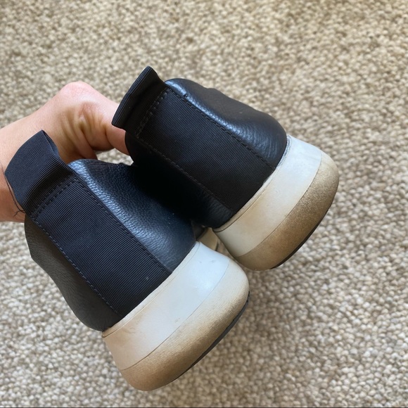 SOLD Via Spiga Marlow slip on - Picture 5 of 8